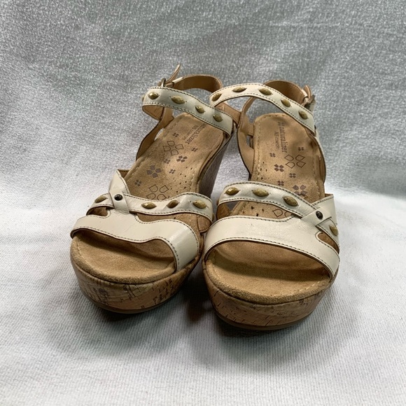 Naturalizer Wedge Beaded‎ Sandal N5 Comfort Cream Off White Cork Size 9.5 - Picture 8 of 8